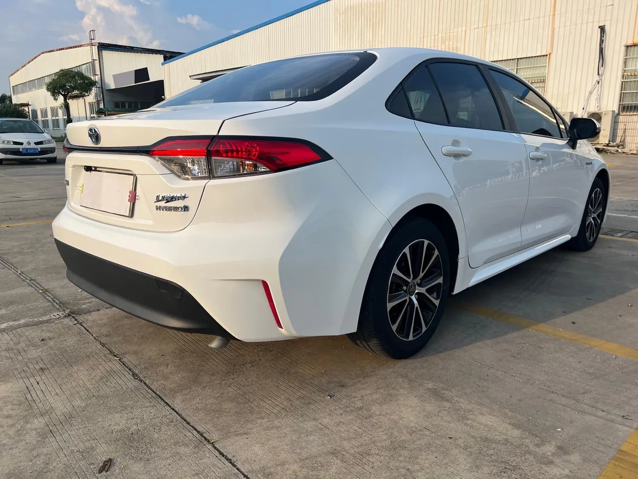Toyota 2023 Lei Ling Shuangqing 1.8 Stepless Intelligent Electric Hybrid Leading Edition Automatic Gear 5
