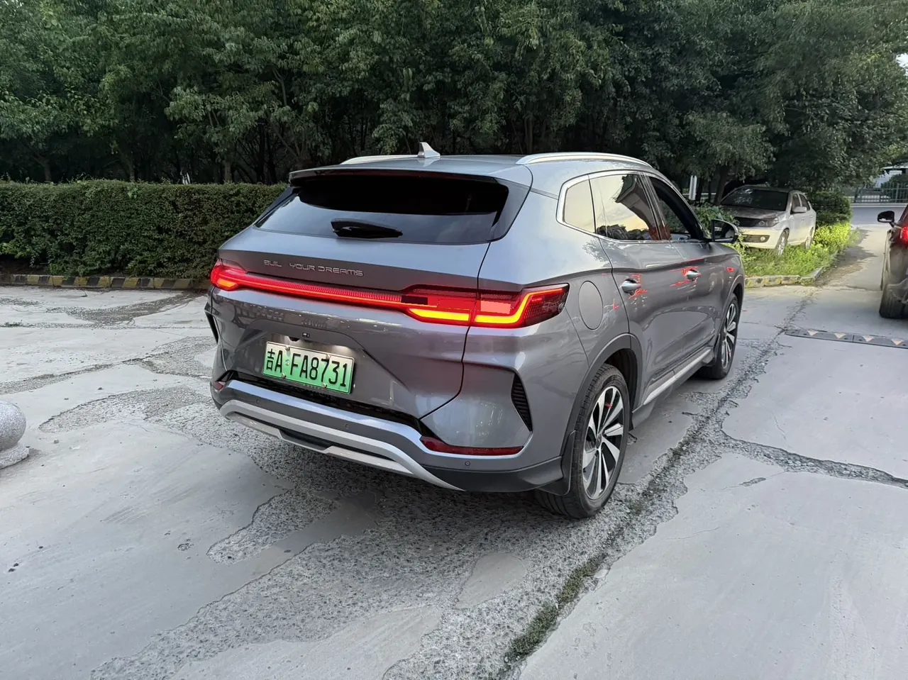BYD 2023 Song PLUS DM-i 1.5 Stepless Champion Edition 110KM Flagship PLUS Automatic Gear 9