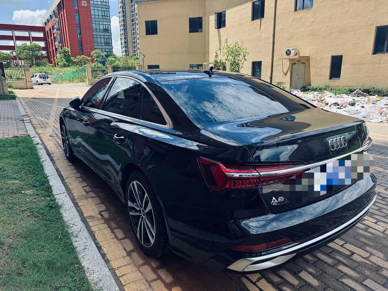 Audi 2023 A6L 2.0TFSI 40TFSI Deluxe Dynamic Automatic 5