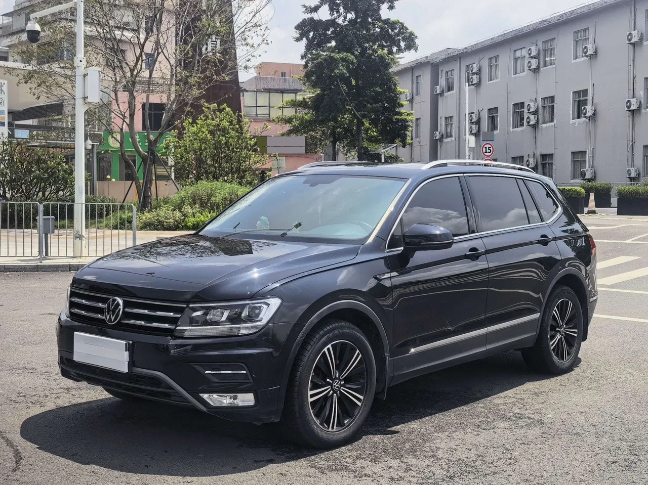 打开图片灯箱:Volkswagen 2021 Tiguan L 1.4TSI 280TSI Two-Drive Smart Edition Automatic Gear
