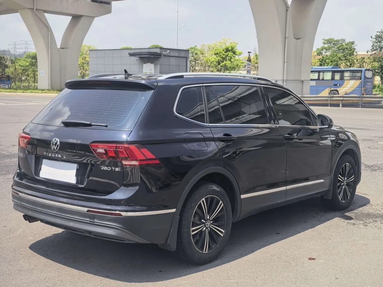 Volkswagen 2021 Tiguan L 1.4TSI 280TSI Two-Drive Smart Edition Automatic Gear 9