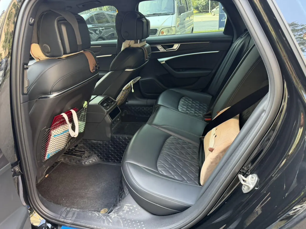 Audi 2024 A6L 2.0TFSI 45TFSI Quattro Selected Dynamic Automatic 3