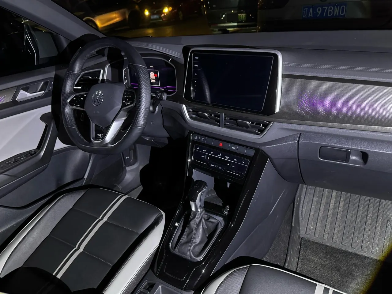 Volkswagen 2023 Tange 1.5TSI 300TSI Two-Drive Chen Guang Edition Automatic Gear 5