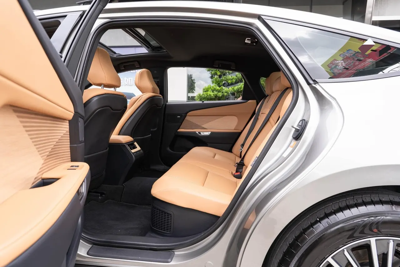 Lexus ES (Imported) 2026 ES300h 2.0 Stepless Automatic Gear 3