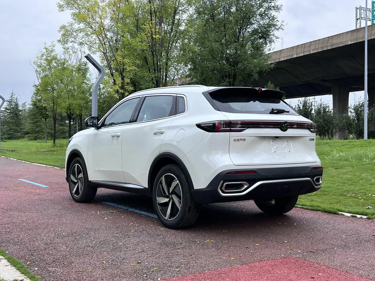 ChangAn 2026 CS55 PLUS PHEV 1.5 Stepless Smart New Blue Whale 125km Zhiyue Edition Automatic Gear 7