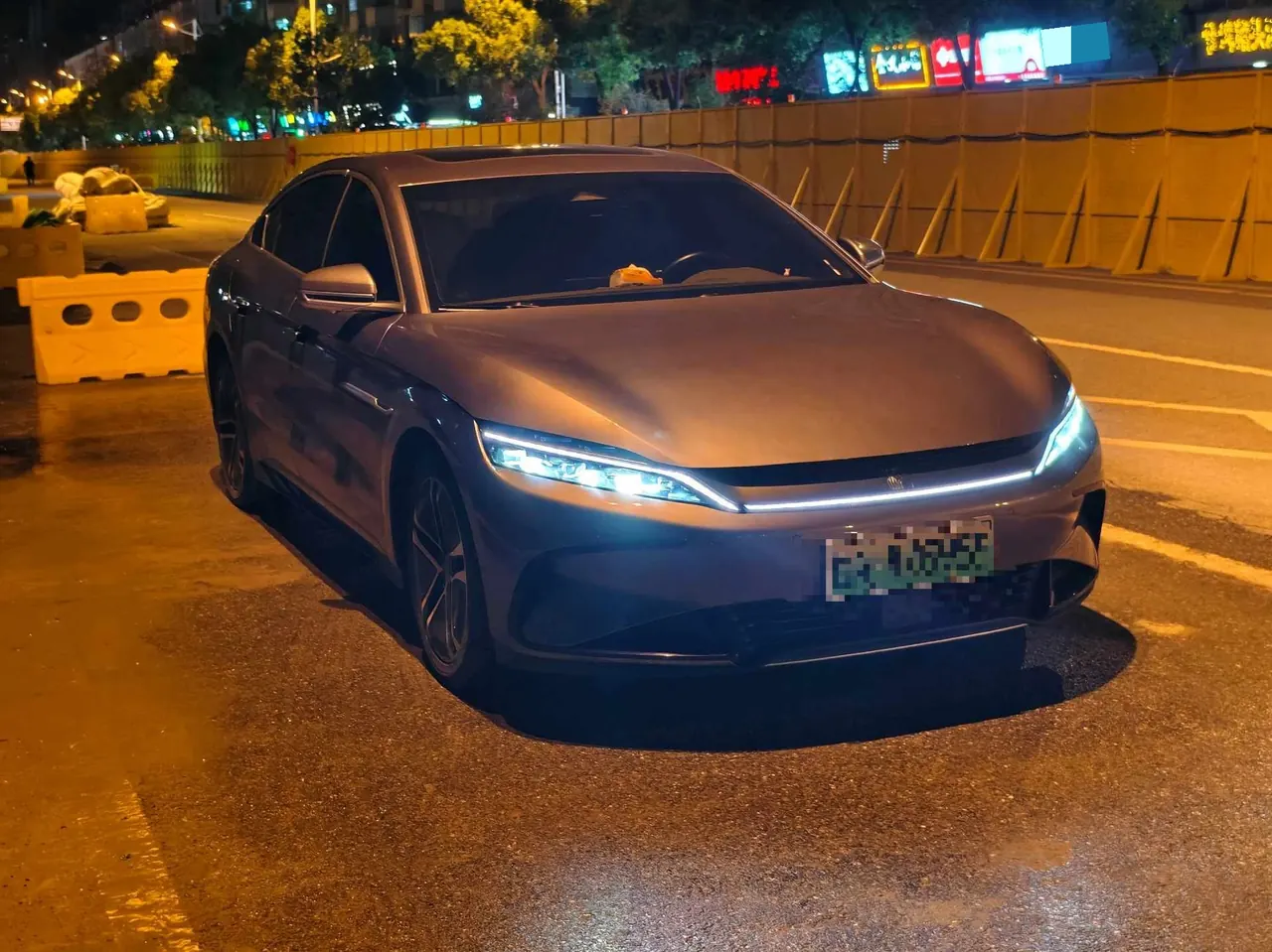 BYD 2023 Han EV 605KM Champion Edition Precursor Honorable Automatic Gear 3