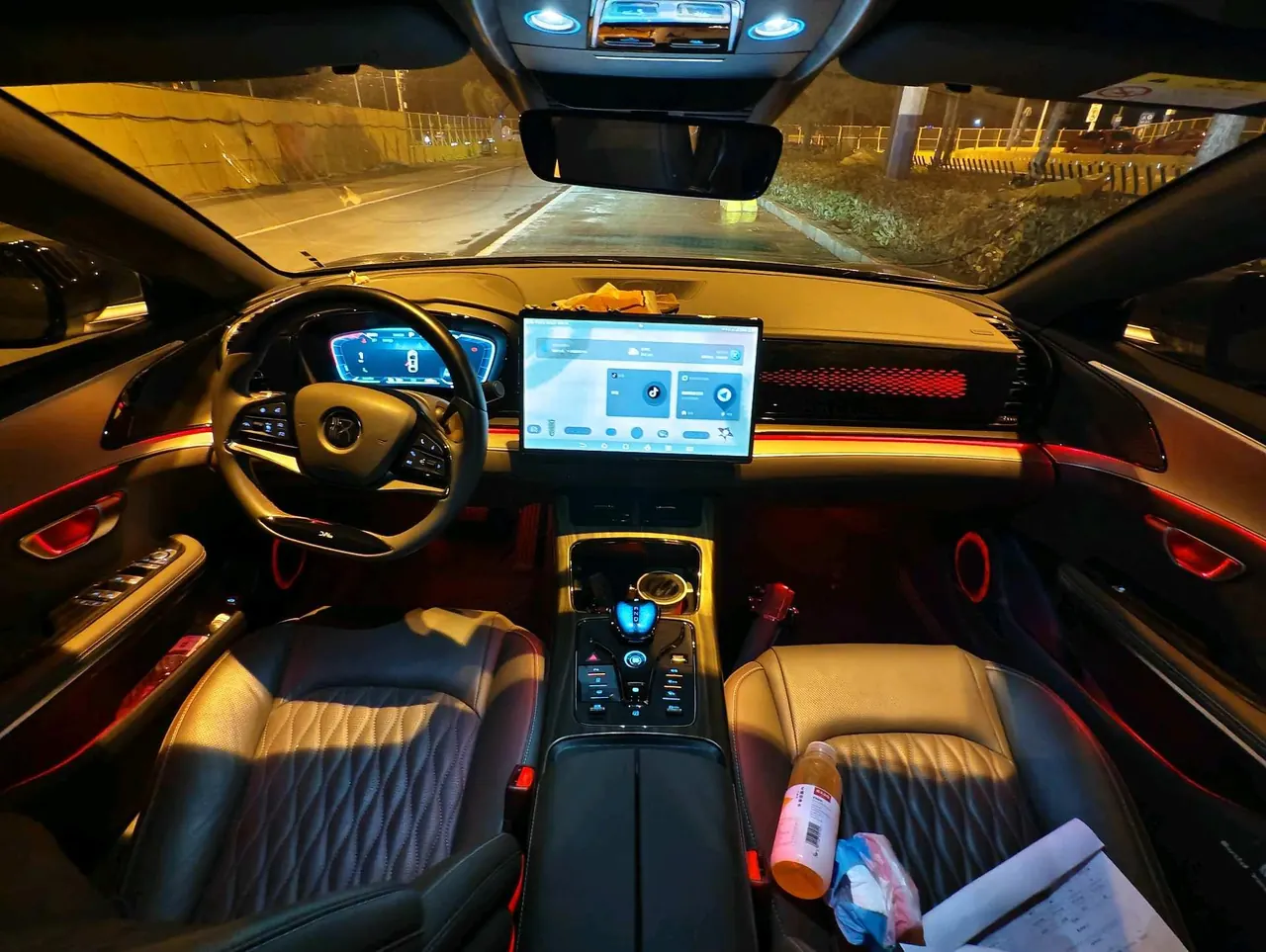 BYD 2023 Han EV 605KM Champion Edition Precursor Honorable Automatic Gear 5