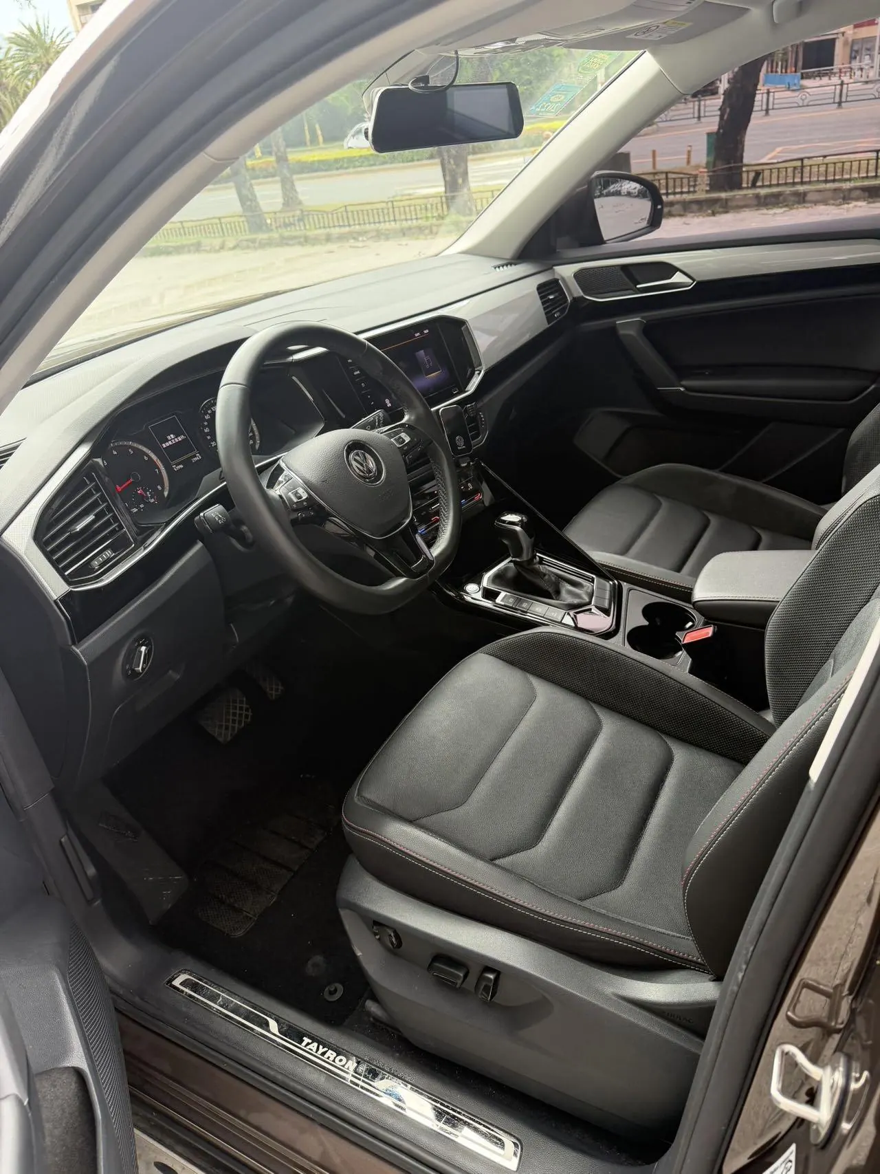 Volkswagen 2020 Tanyue 2.0TSI 330TSI Two-Drive Deluxe Smart Joint Edition Automatic Gear 9