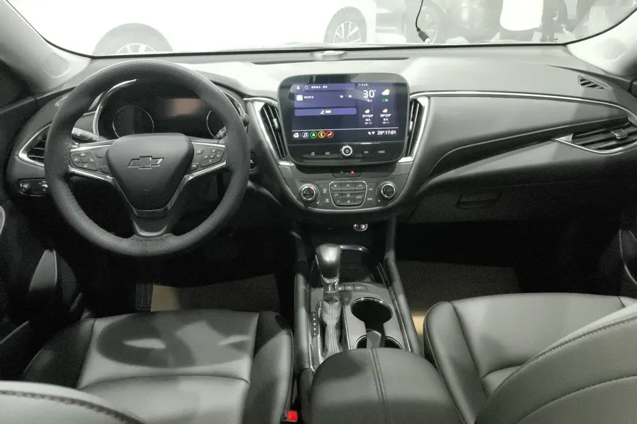 Chevrolet 2022 Meridian XL 2.0T Redline 550T Sharp Edition Automatic Gear 4