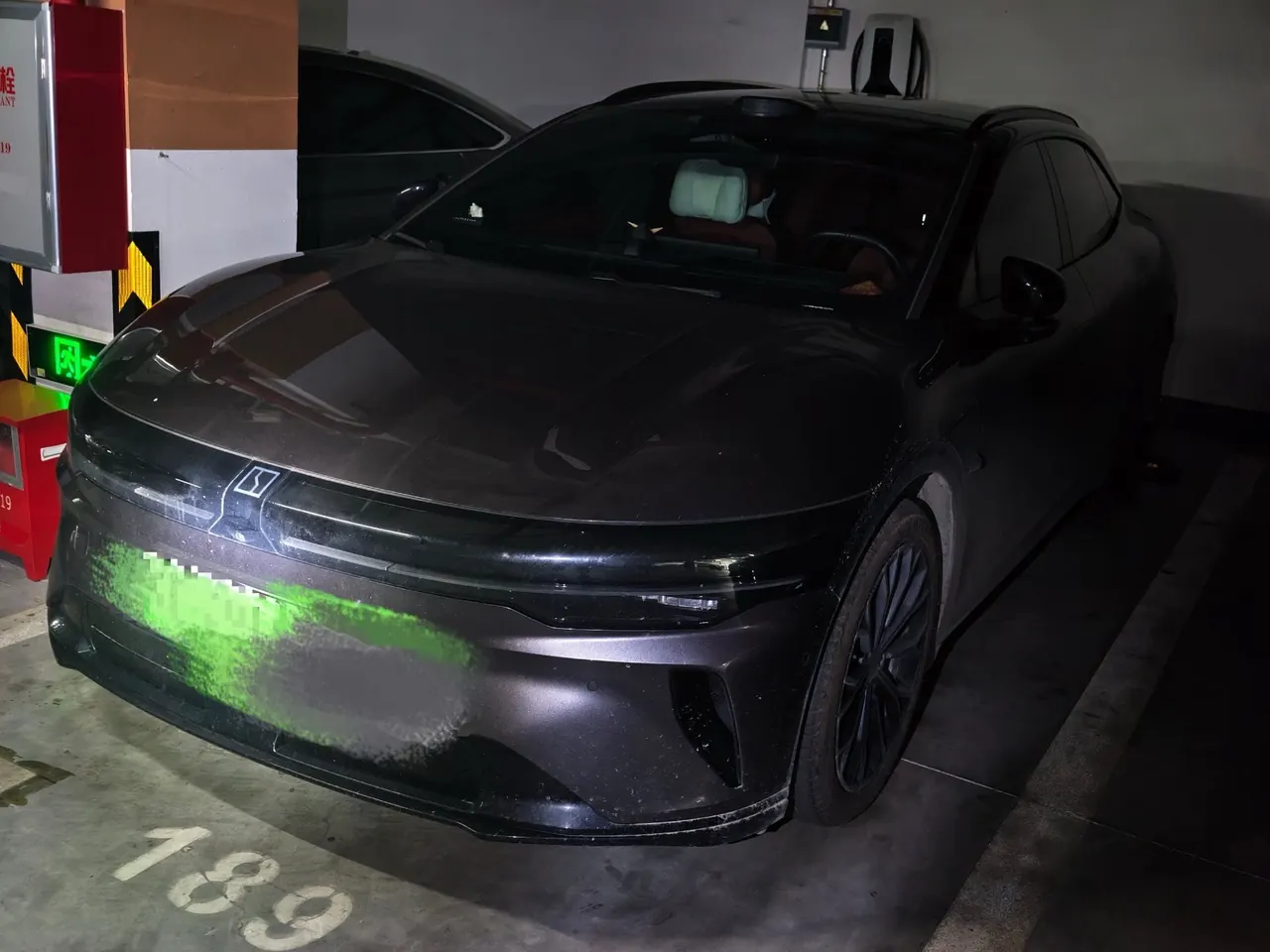 打开图片灯箱:Zeekr 2025 Zeekr 007GT Long Endurance Rear Drive Smart Driving Edition 100kWh Automatic Transmission