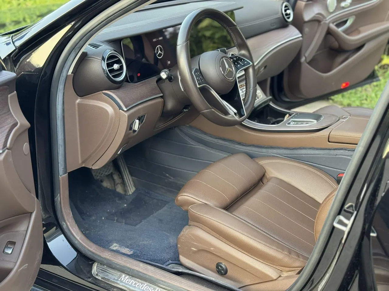 Mercedes Benz E Class 2022 E 300 L 2.0T Luxury (Change 2) Automatic Gear 3
