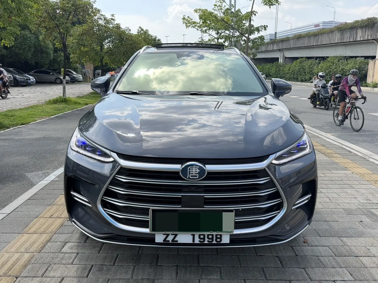 BYD Tang New Energy 2023 Tang DM-i 1.5T Stepless 112KM Champion Edition Exclusive Automatic Gear 2