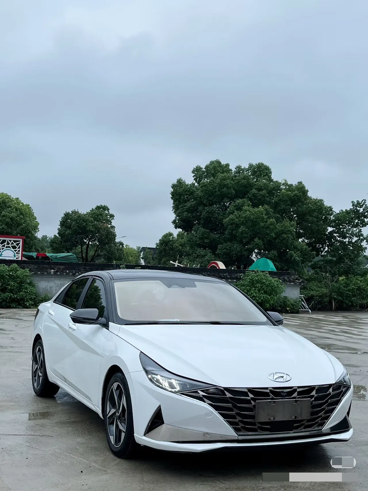 Hyundai 2023 Elantra -3-compartment 1.5 stepless LUX premium automatic gear 3