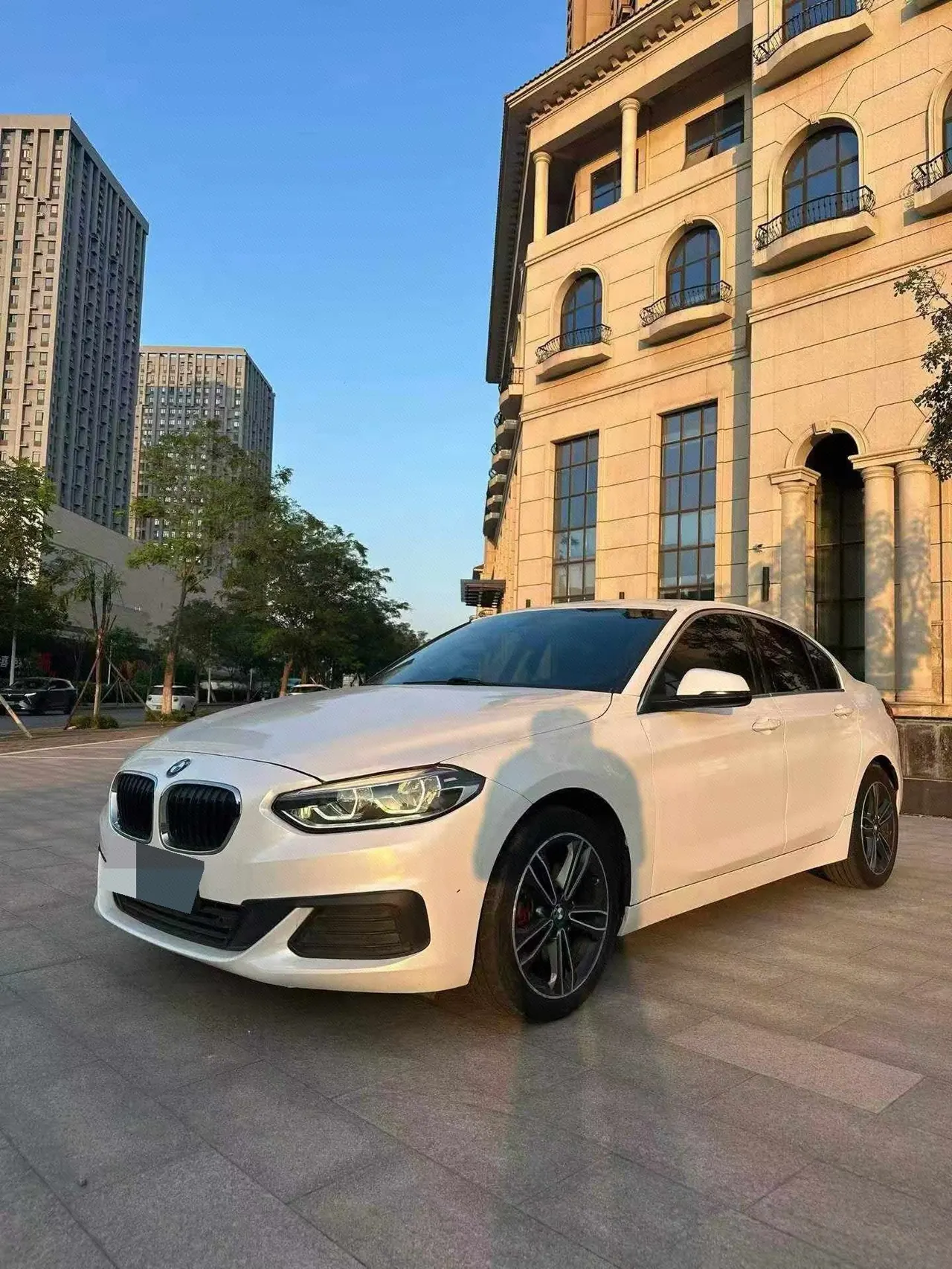 Open image lightbox: BMW 1 Series 2020 120i 1.5T Fashion Automatic