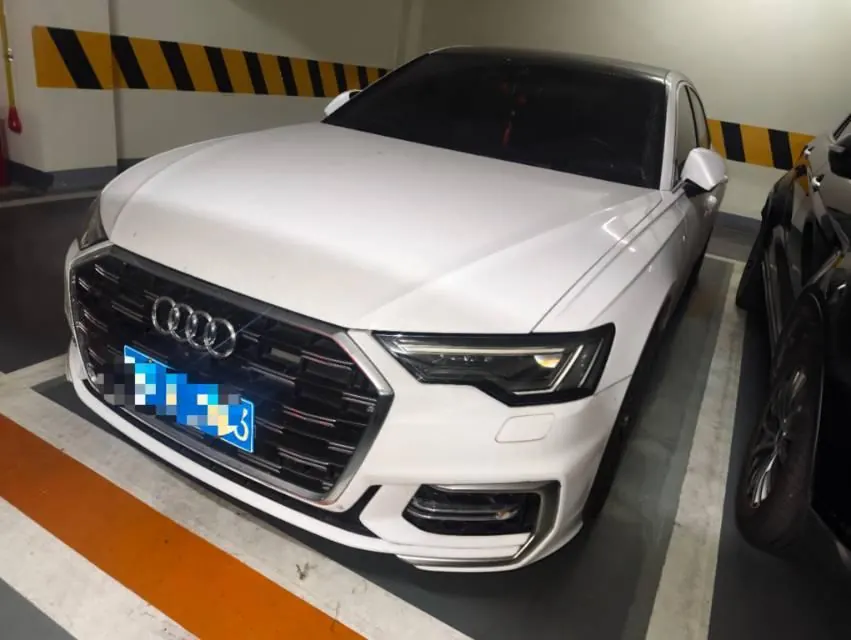Open image lightbox: Audi 2024 A6L 2.0TFSI 45TFSI Quattro Selected Dynamic Automatic