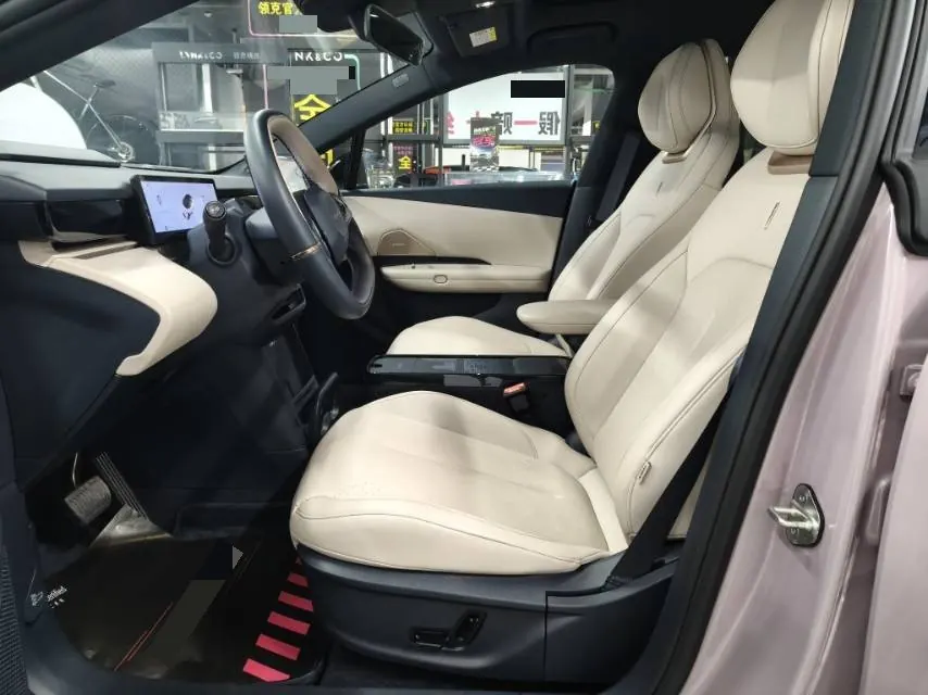 LYNK&amp;CO 2025 LYNK&amp;CO Z 20 530km Rear Drive Max Automatic 5