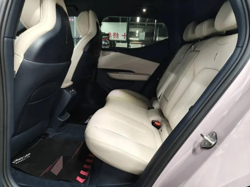LYNK&amp;CO 2025 LYNK&amp;CO Z 20 530km Rear Drive Max Automatic 6