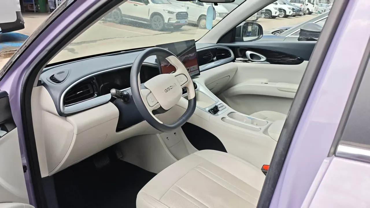 Geely 2025 Star Wish UP 410km Discovery Edition Automatic Gear 5