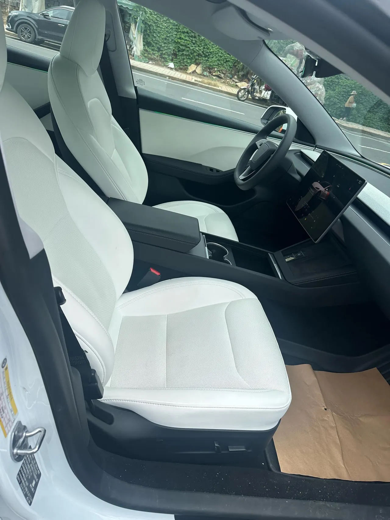 Tesla 2023 Model 3 Rejuvenation Edition Rear Wheel Drive Automatic Transmission 3
