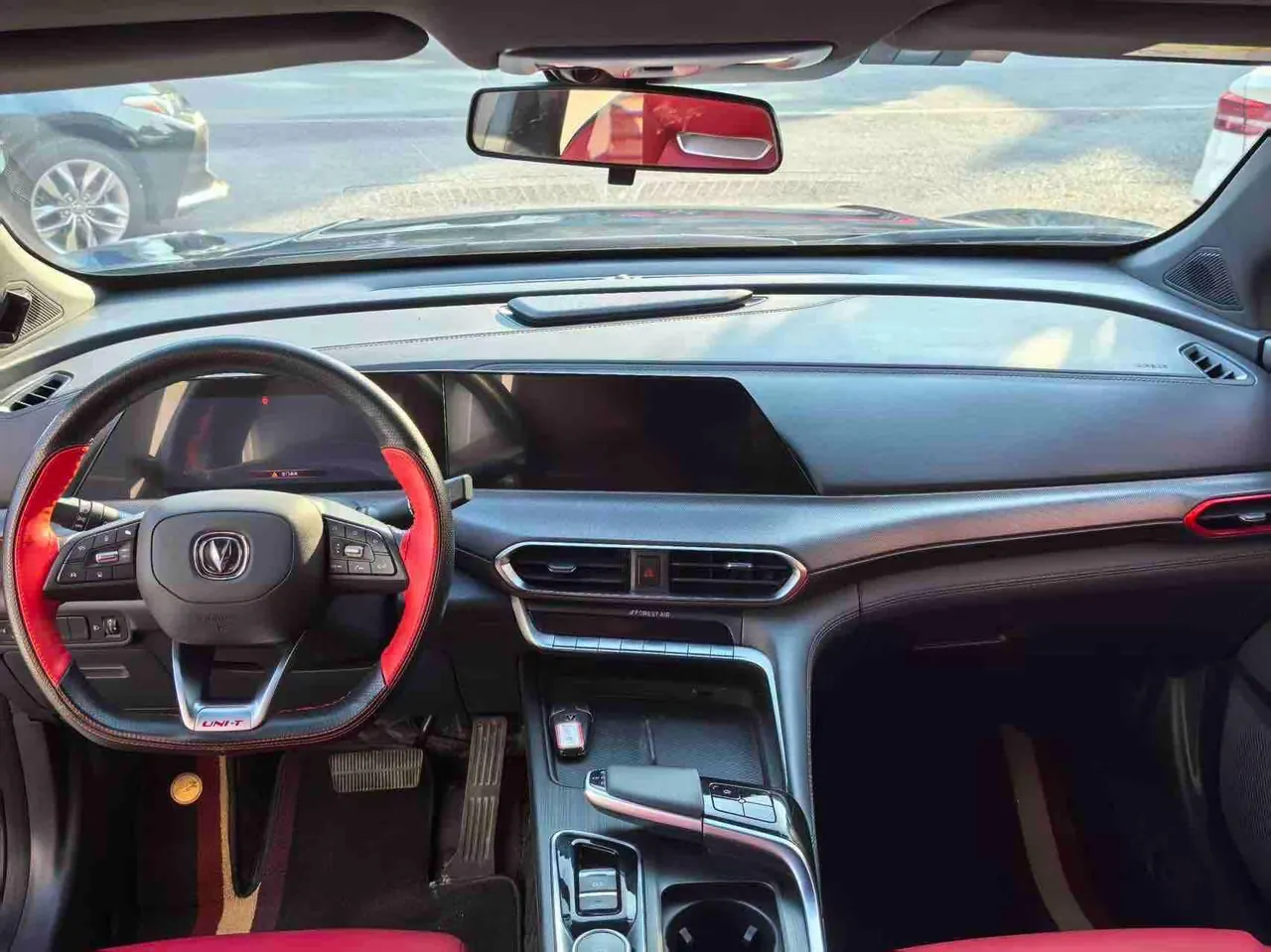 ChangAn 2020 UNI-T 1.5T honorable automatic gear 3