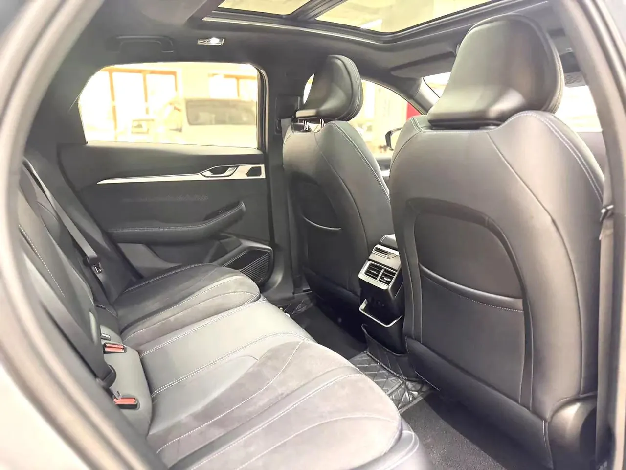 Geely 2025 xingrui 2.0TD oriental obsidian current edition automatic gear 6