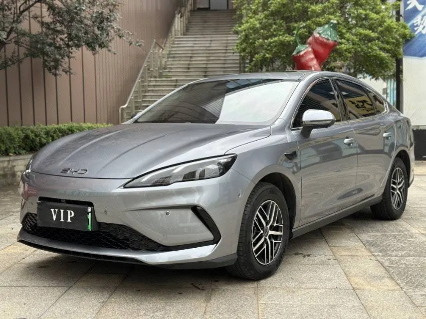 Open image lightbox: BYD 2025 seals 05 DM-i 1.5 stepless smart driving version 120KM flagship automatic gear