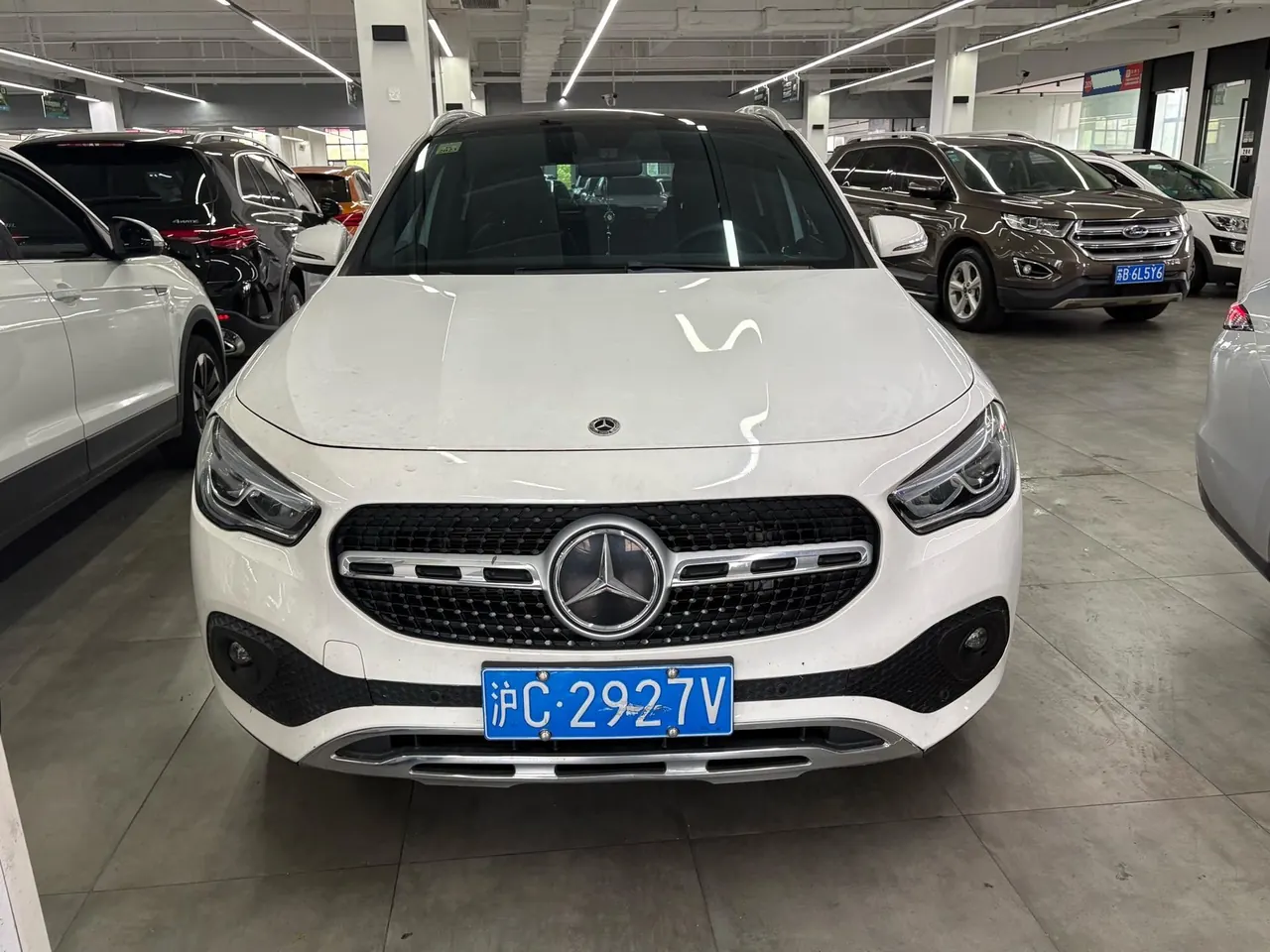 Mercedes Benz 2020 GLA 200 1.3T automatic gear 2