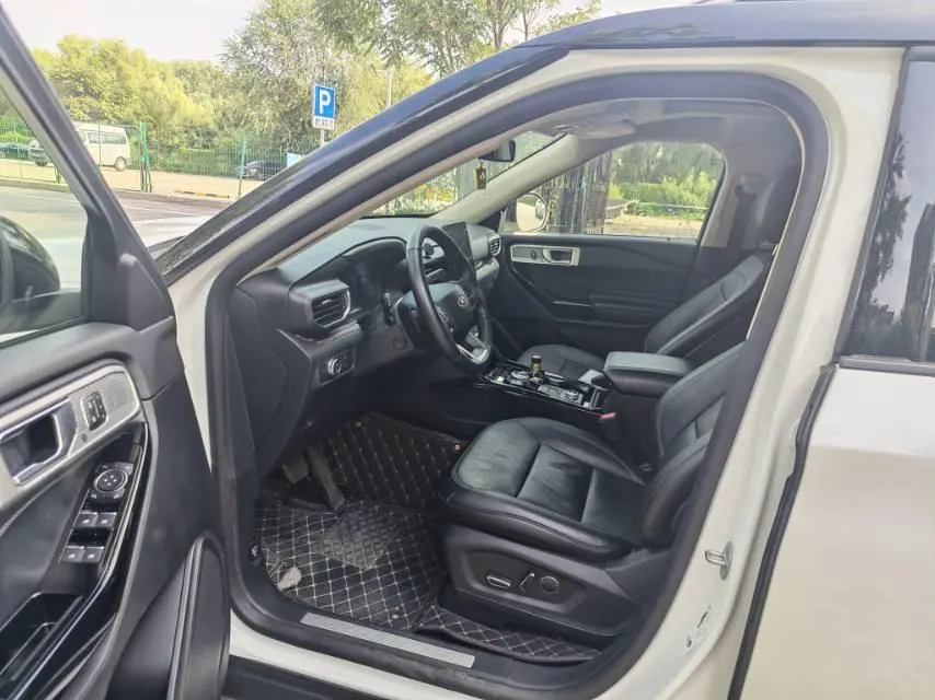 Ford 2020 Explorer 2.3T EcoBoost 285 Four-wheel Drive Titanium Edition 7-seat Automatic Gear 4