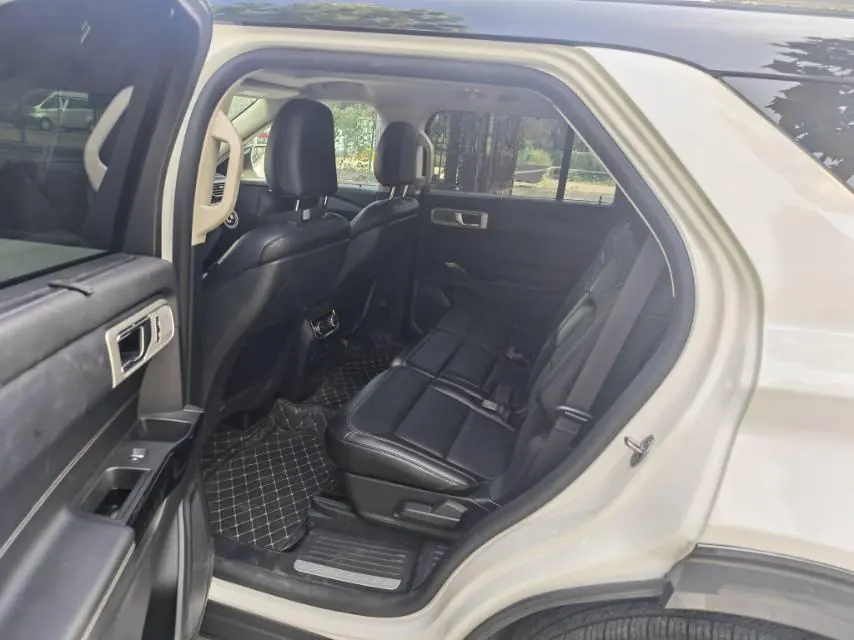 Ford 2020 Explorer 2.3T EcoBoost 285 Four-wheel Drive Titanium Edition 7-seat Automatic Gear 5