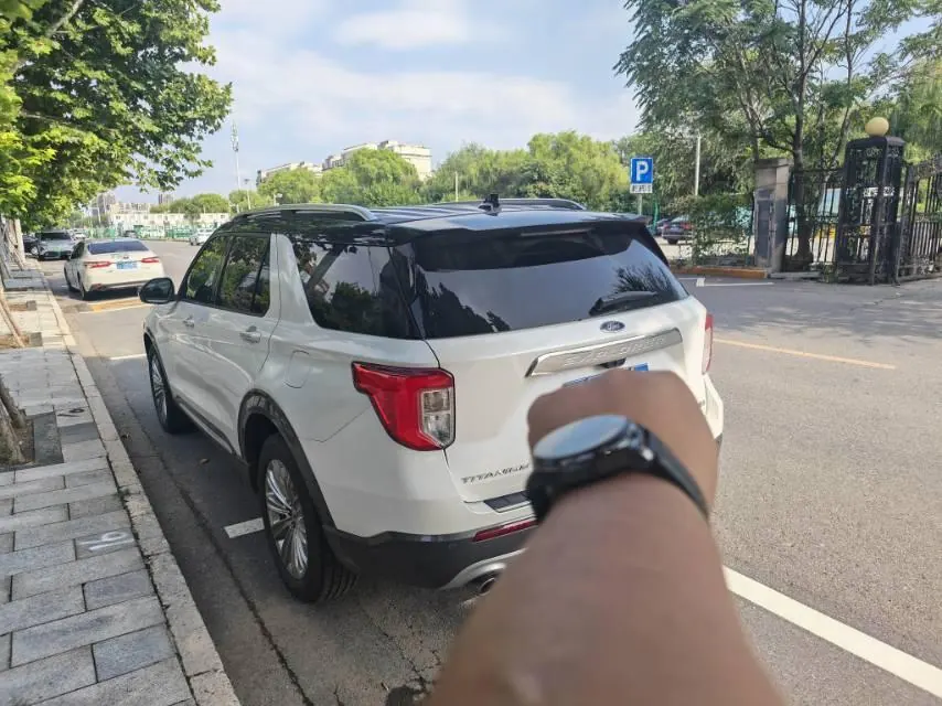 Ford 2020 Explorer 2.3T EcoBoost 285 Four-wheel Drive Titanium Edition 7-seat Automatic Gear 8