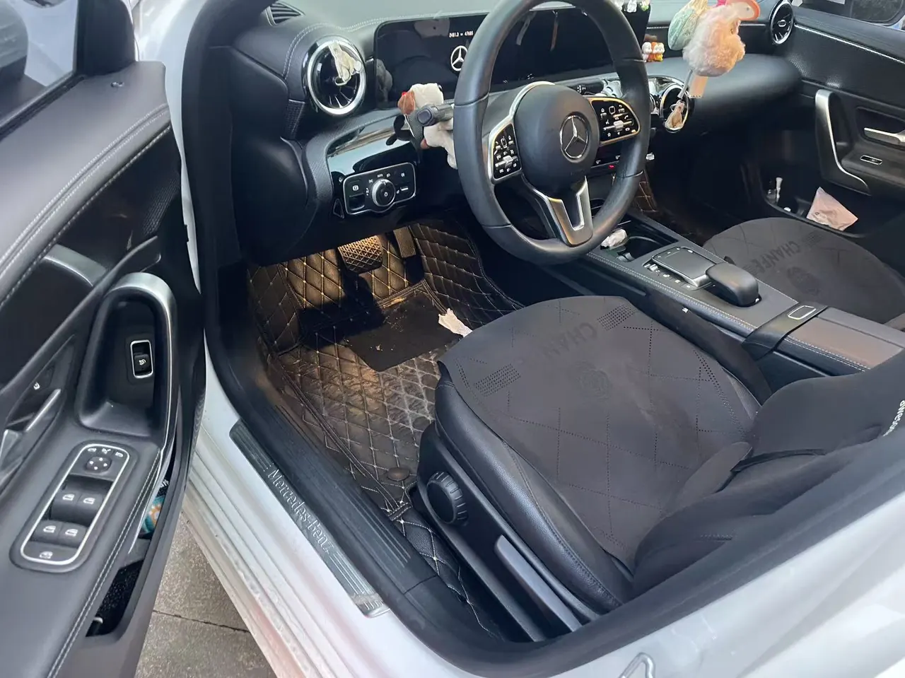 Mercedes Benz Class A 2021 A 200 L 1.3T Dynamic Automatic 3