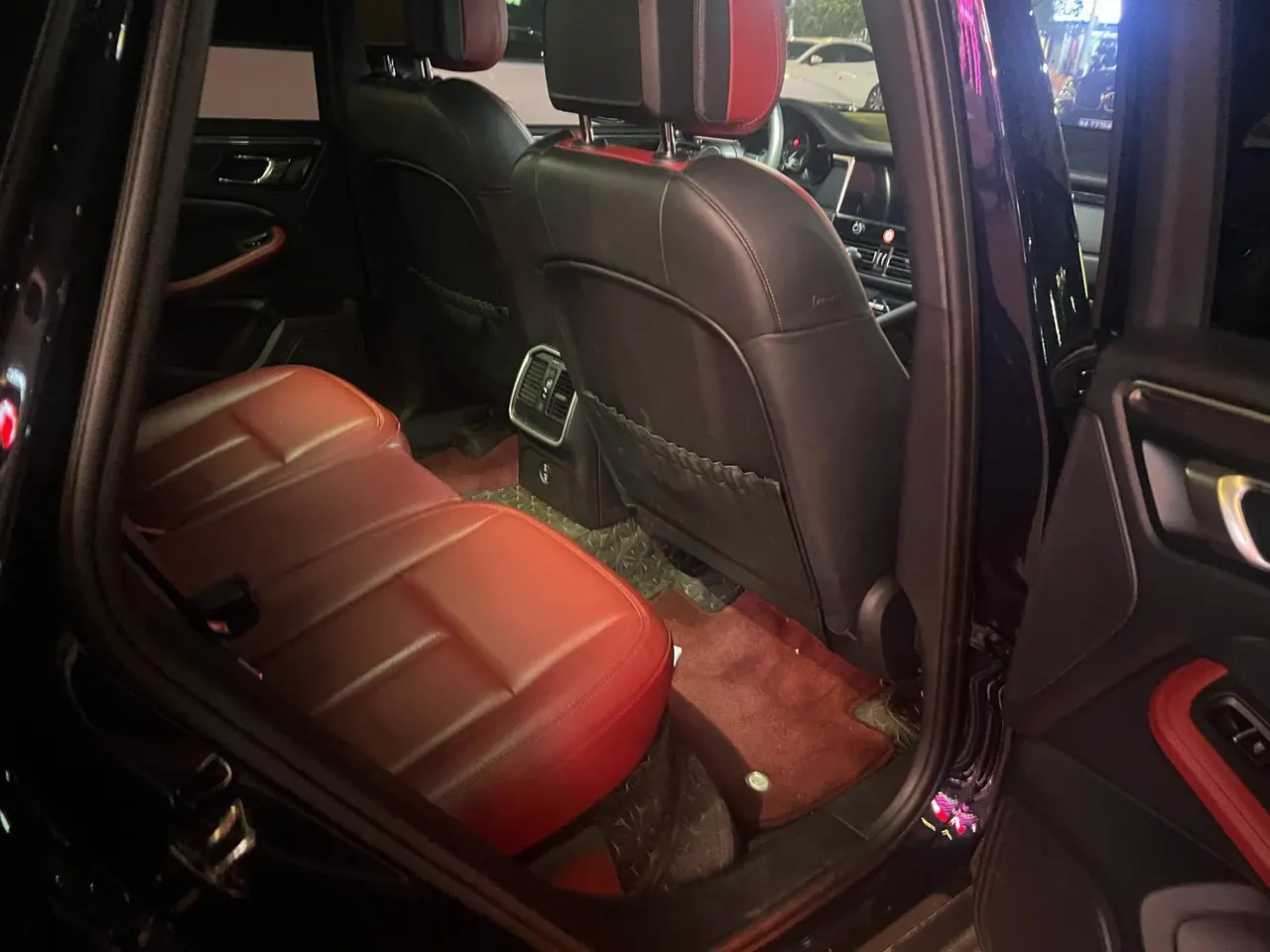 Porsche Macan (Imported) 2023 Macan 2.0T Automatic Gear 6