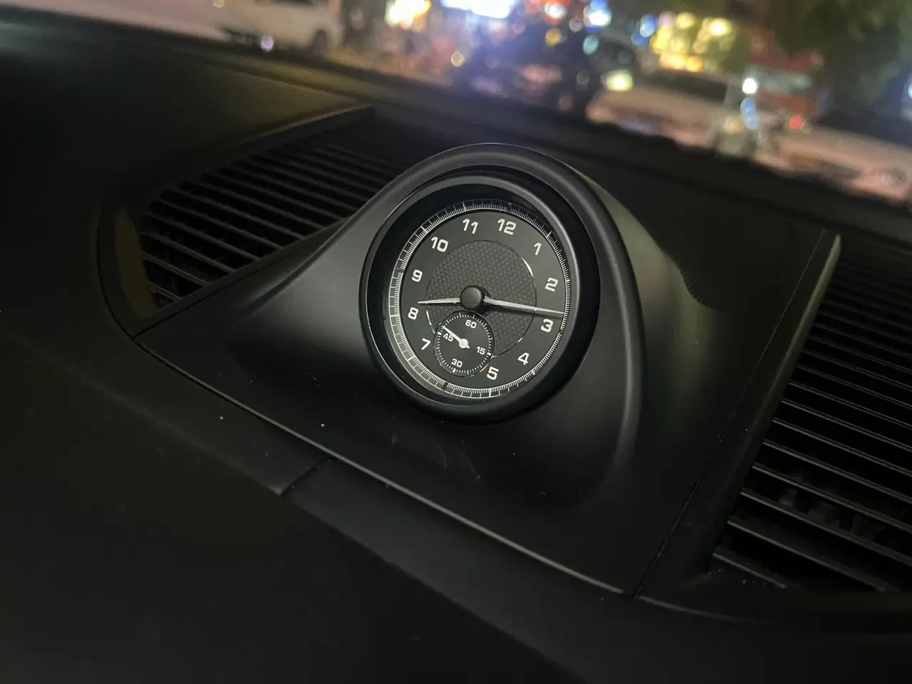 Porsche Macan (Imported) 2023 Macan 2.0T Automatic Gear 9