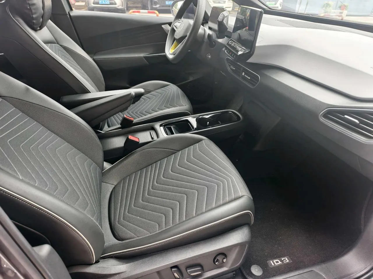 Volkswagen 2023 ID. 3 Pure Smart Edition Automatic Transmission 4