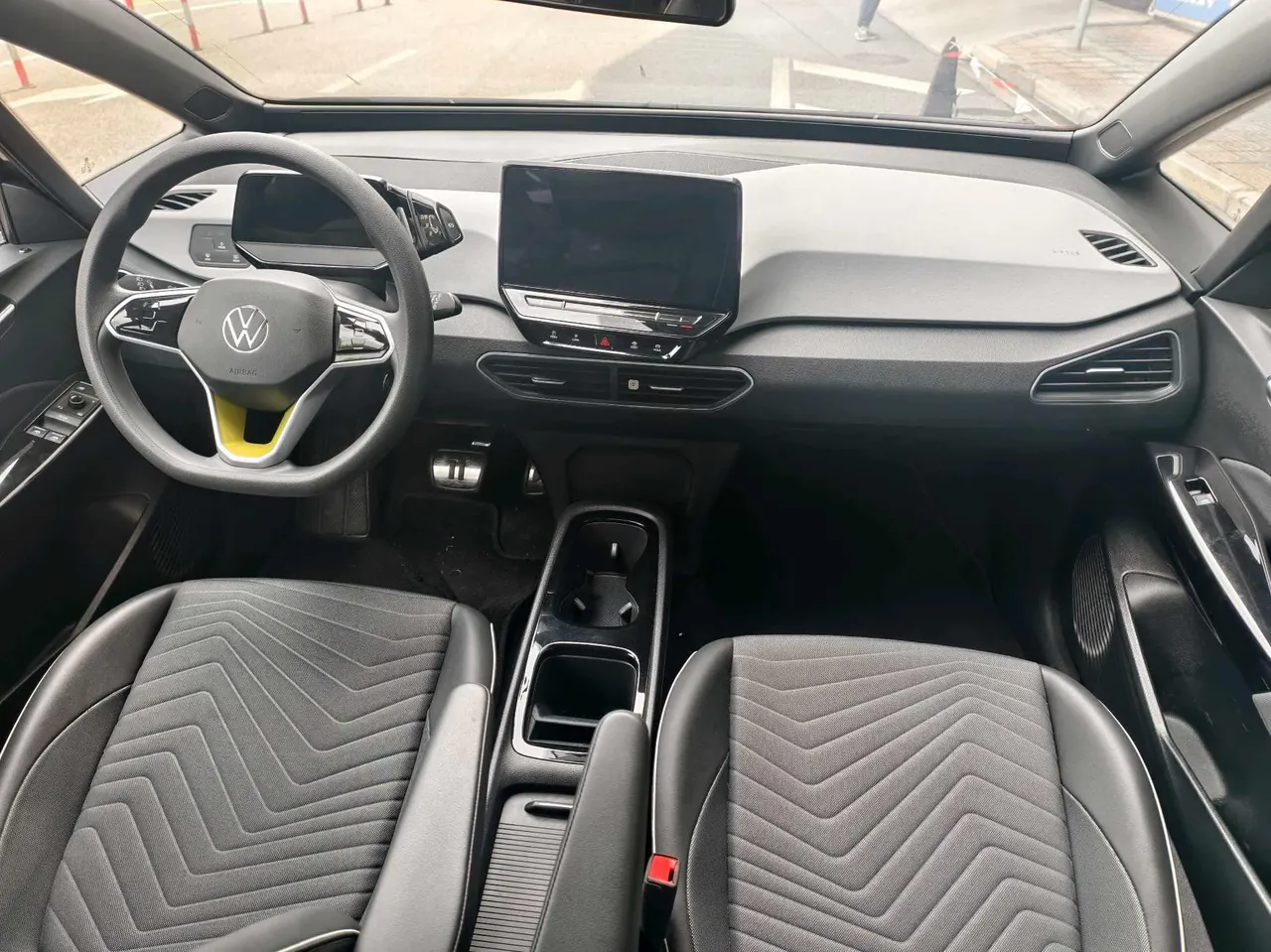 Volkswagen 2023 ID. 3 Pure Smart Edition Automatic Transmission 5