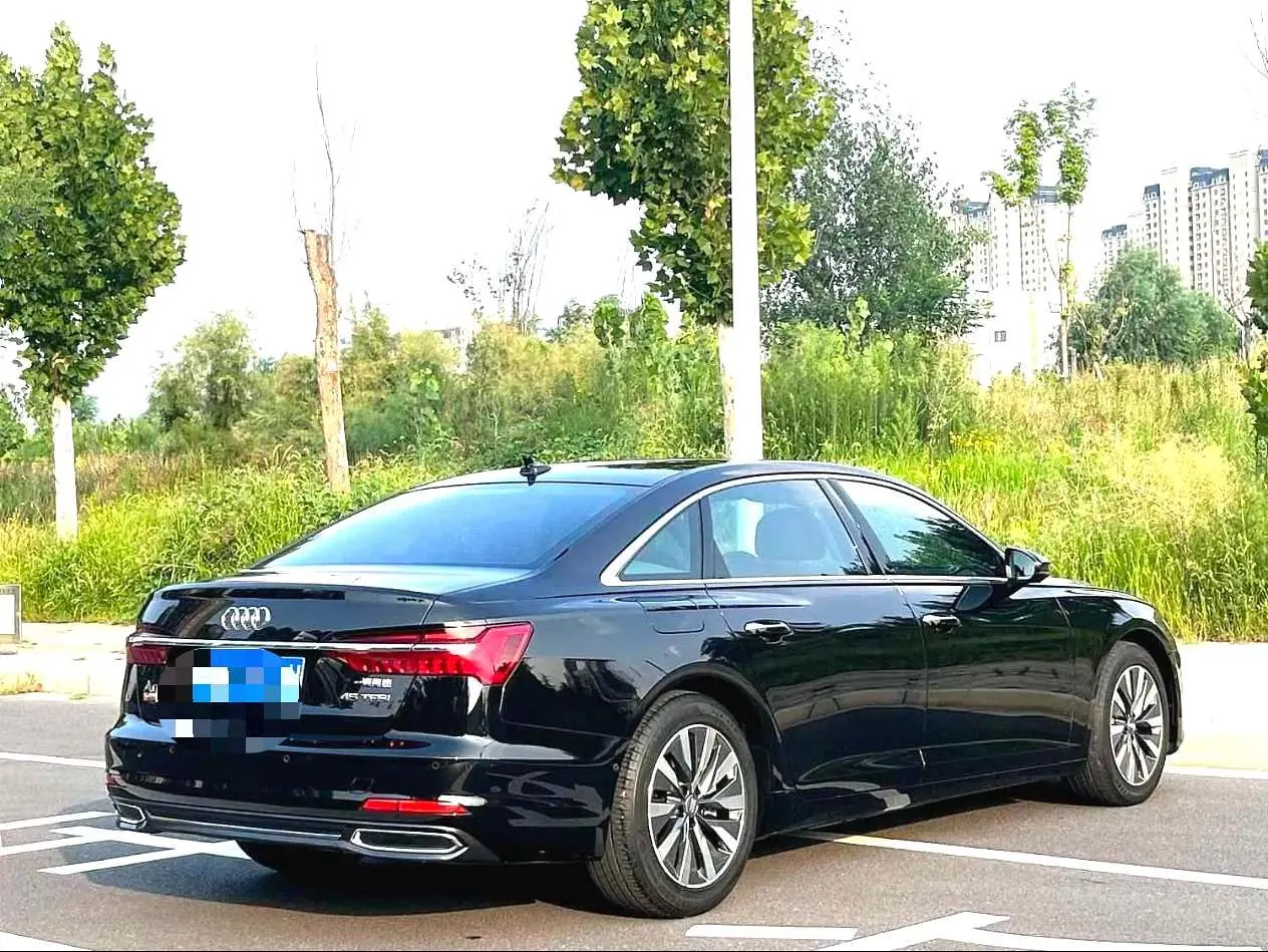 Audi 2020 A6L 2.0TFSI 45TFSI Zhenzhiya Automatic Gear 5