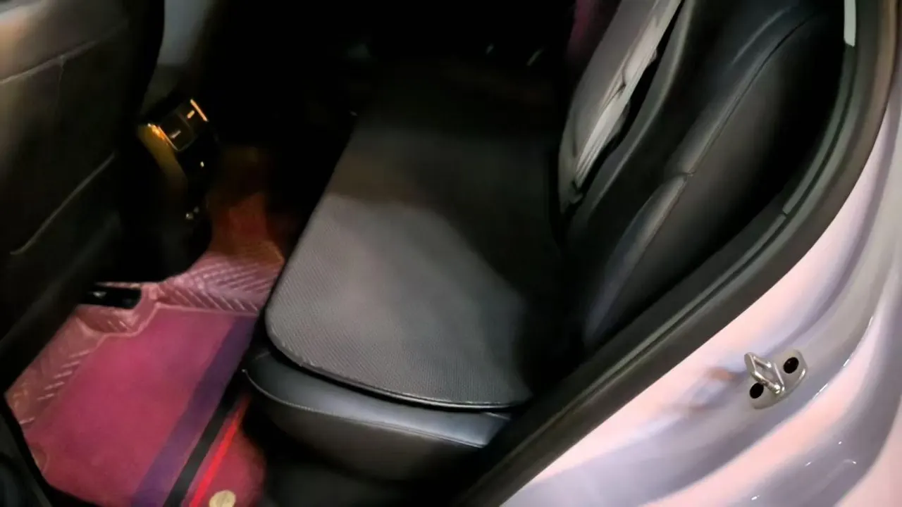 Roewe 2021 RX5 MAX 1.5TGI 300TGI Supreme Series Intelligent Cockpit Honorable Edition Automatic Gear 4