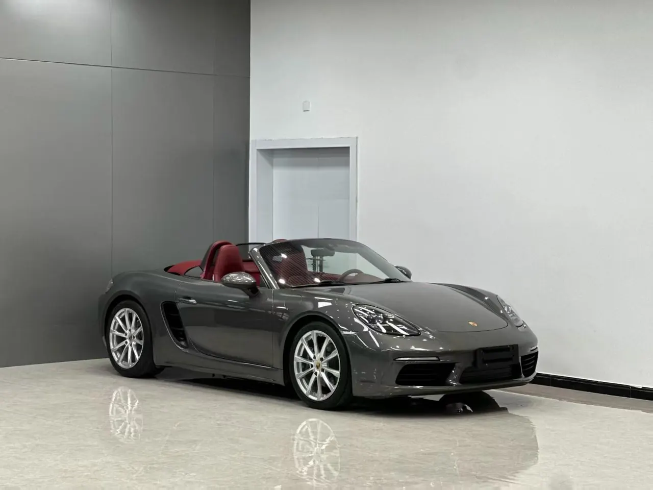 Porsche 718 (Imported) 2020 718 Boxer 2.0T Automatic 13