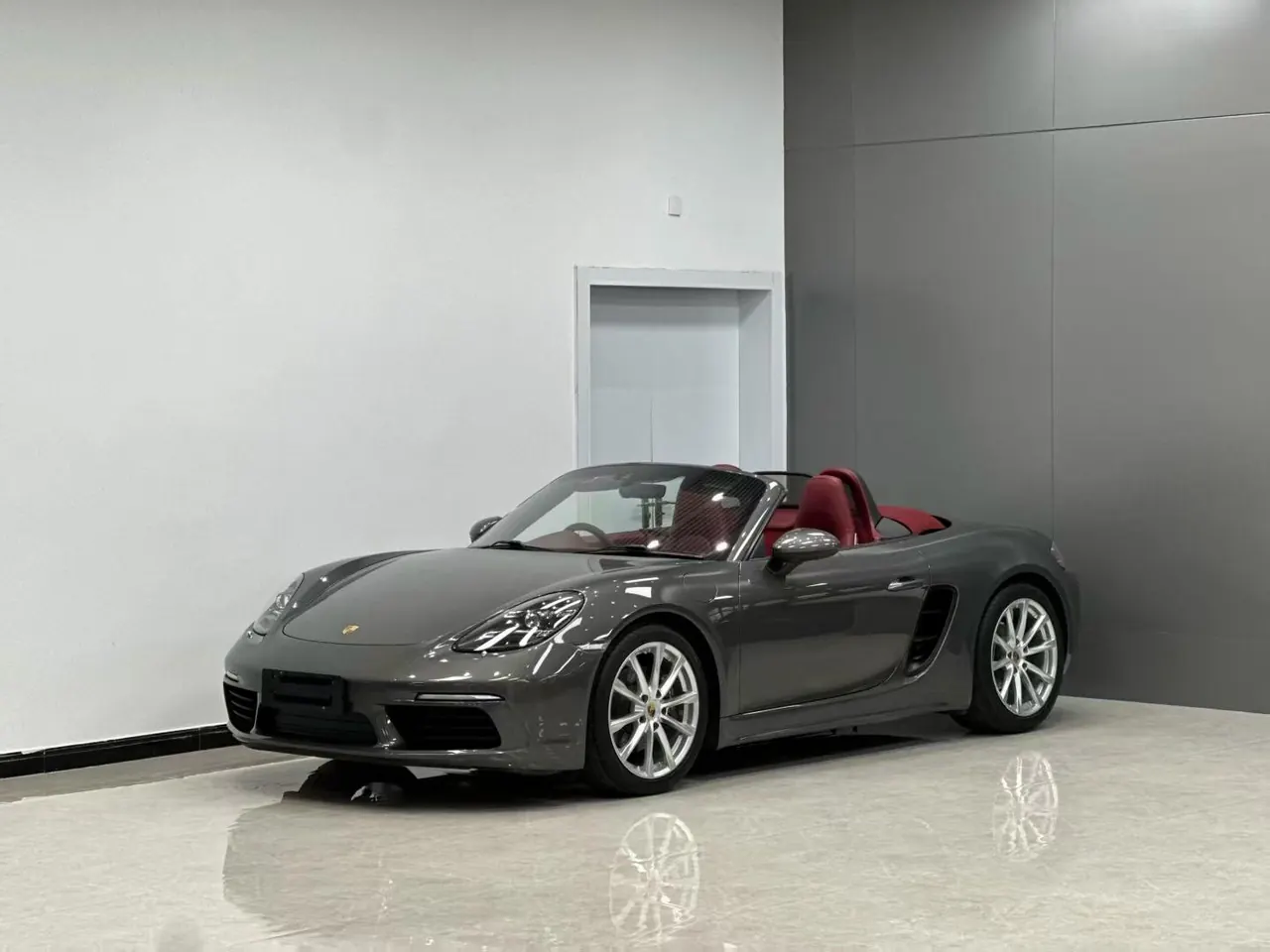 Porsche 718 (Imported) 2020 718 Boxer 2.0T Automatic 14