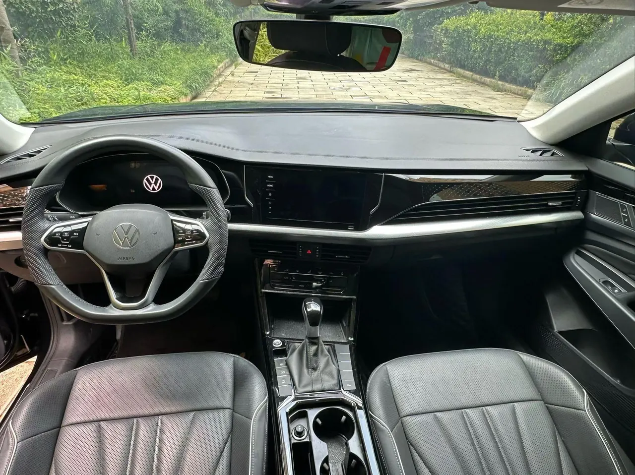 Volkswagen 2024 Passat 2.0TSI 330TSI Elite Edition Automatic 4