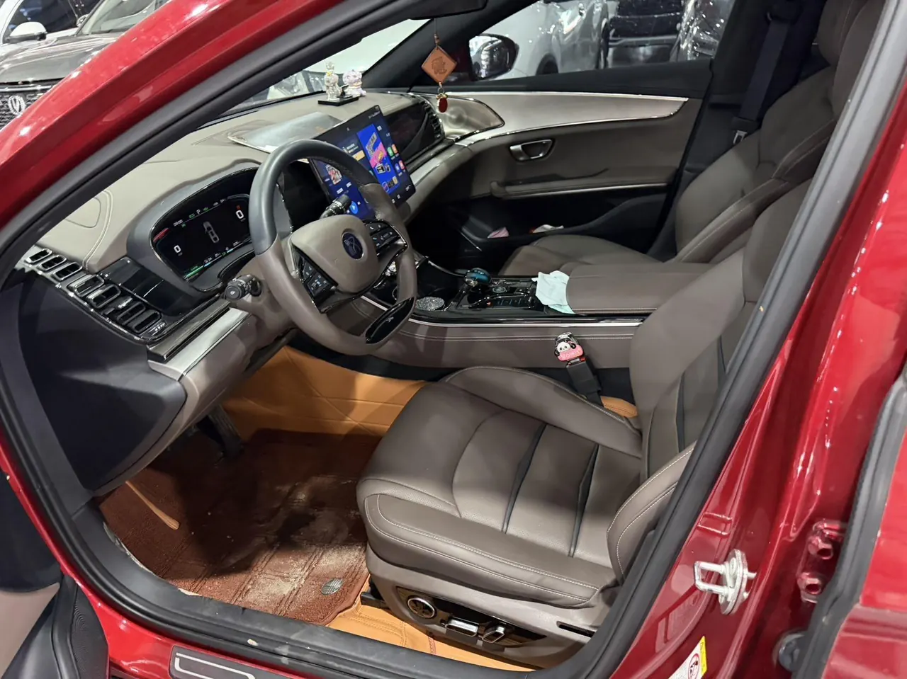 BYD 2020 Han DM 2.0T four-wheel drive performance version luxury automatic gear 2