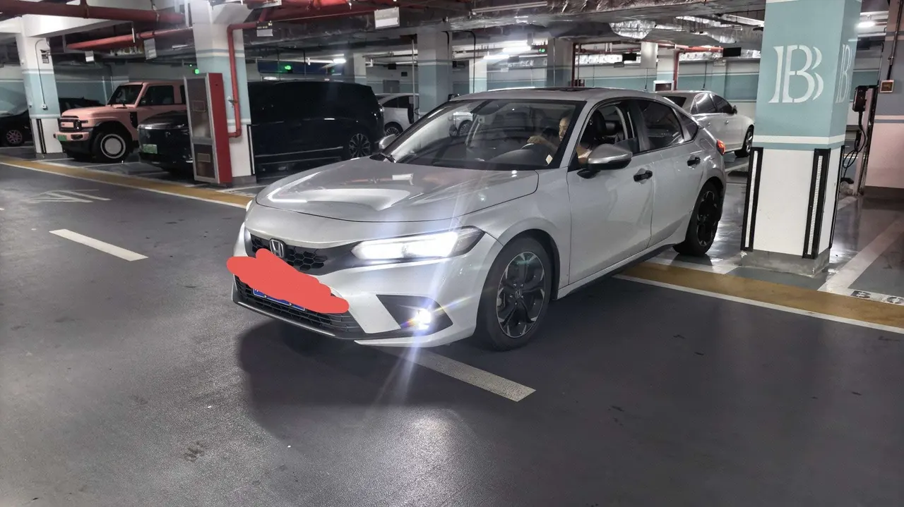Open image lightbox: Honda 2023 Civic Hatchback e:HEV 2.0 Stepless Extremely Obsidian Automatic Gear