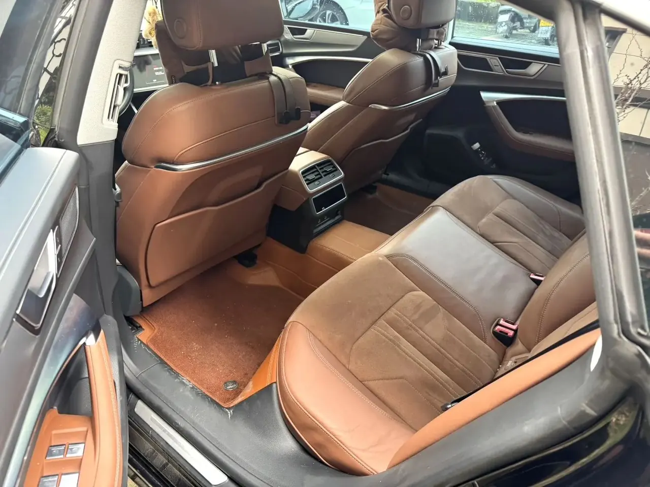 Audi 2024 A7L 2.0TFSI 45TFSI Luxury Automatic 4