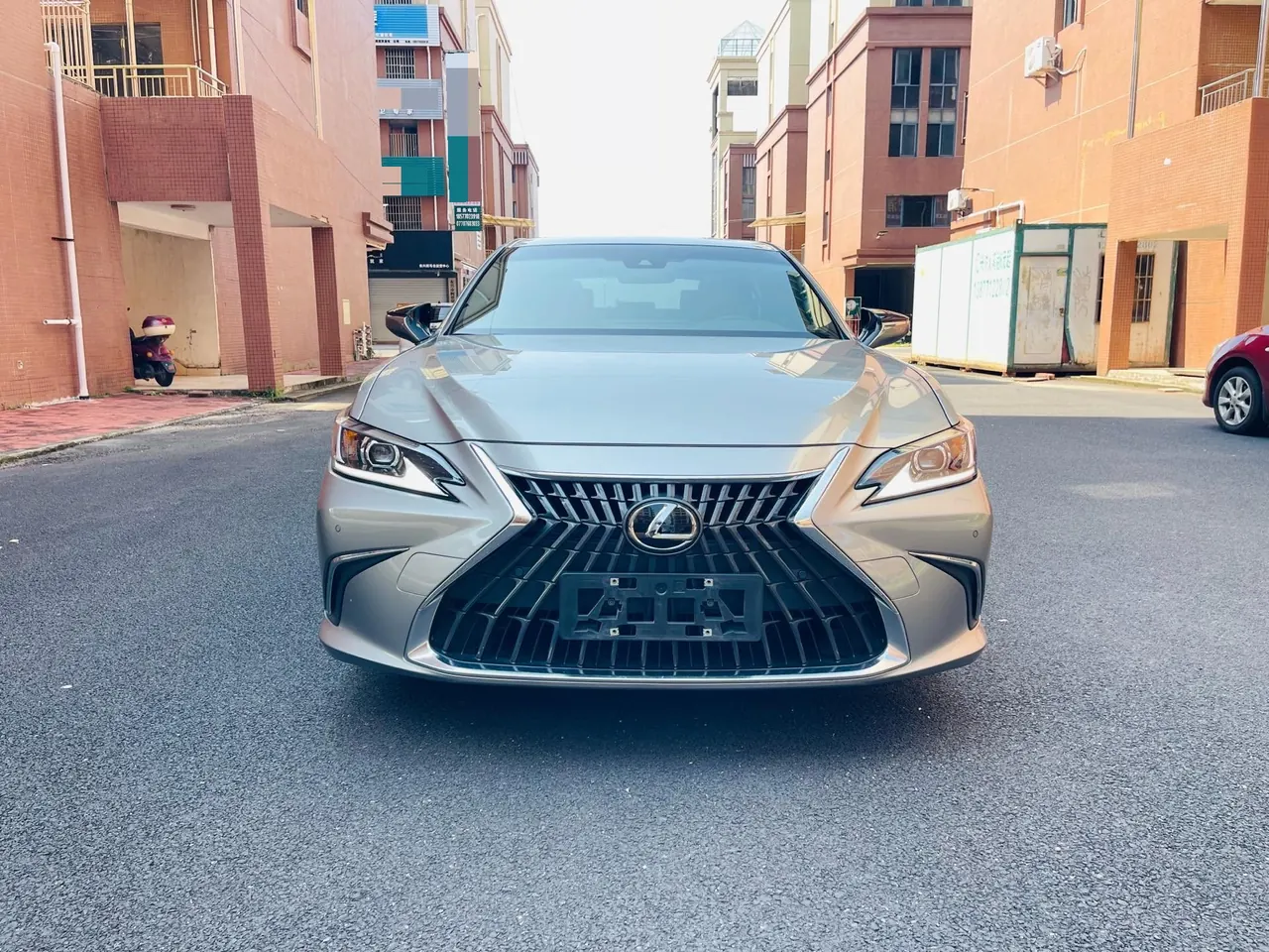 Lexus ES (Imported) 2023 ES200 2.0 Stepless Premium Edition Automatic Gear 2