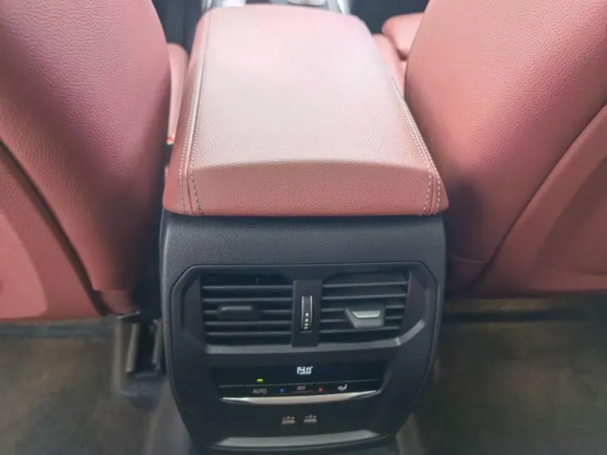 BMW 3 Series 2026 325Li 2.0T M Sports Suit Automatic Gear 4