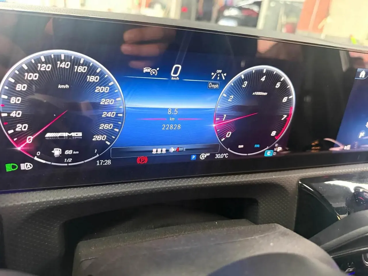 Mercedes Benz Class A AMG 2024 A 35 L AMG 4MATIC 48V 2.0T (modified) automatic gear 6