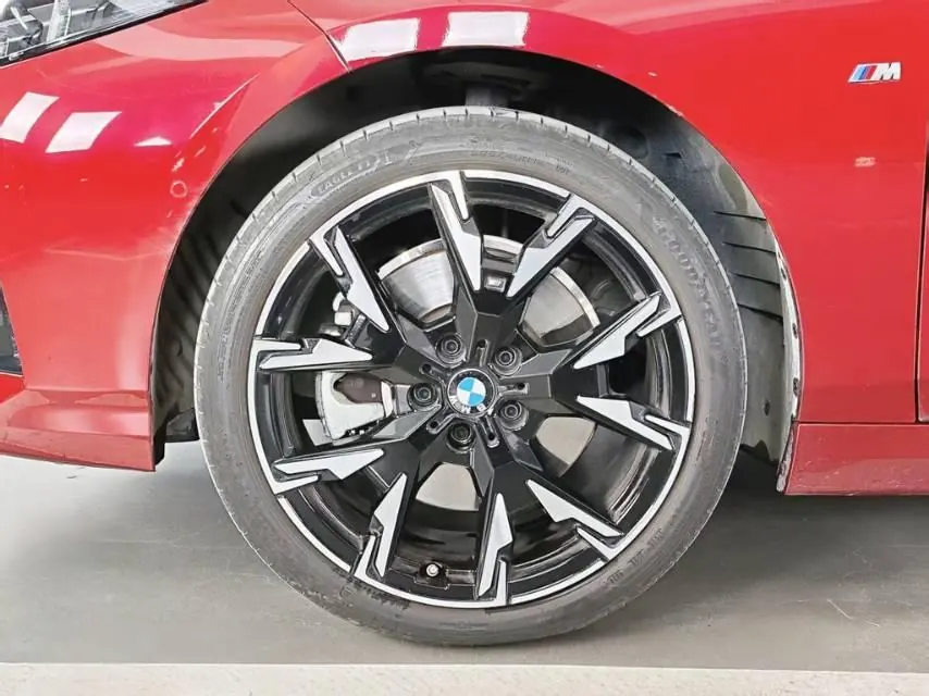 BMW 2 Series 2026 225L 2.0T M Sports Suit Automatic Gear 9