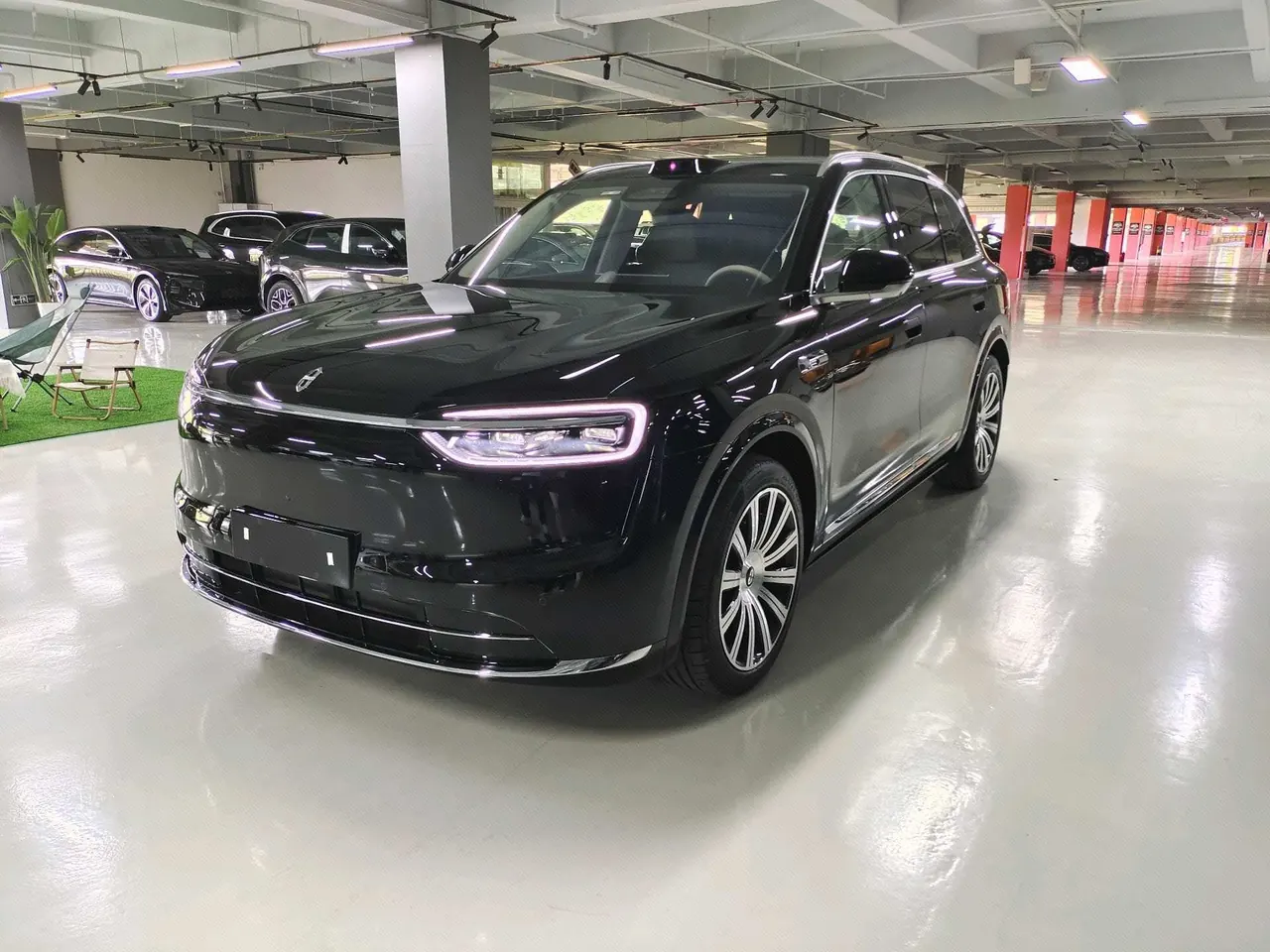 打开图片灯箱:AITO 2026 AITO M7 extended range Ultra 4-wheel drive version 6 seats (896-line laser Radar) automatic gear