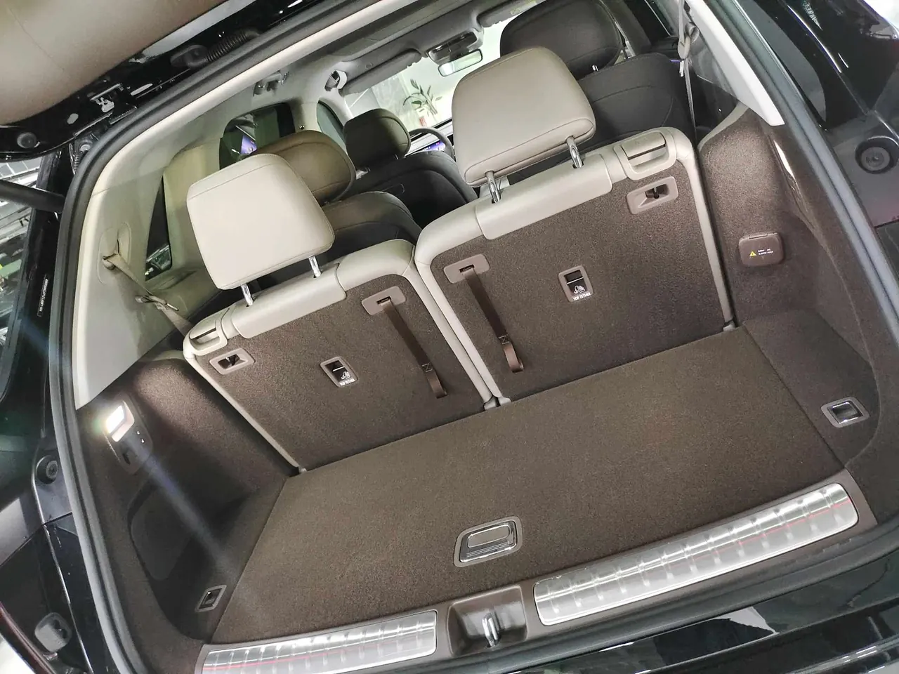 AITO 2026 AITO M7 extended range Ultra 4-wheel drive version 6 seats (896-line laser Radar) automatic gear 7