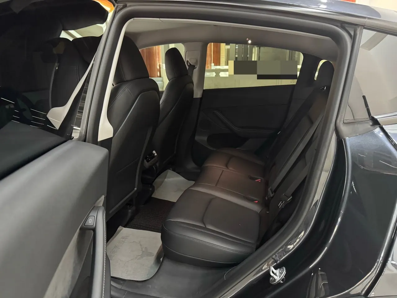 Tesla 2024 Model Y rear-wheel drive version automatic transmission 5
